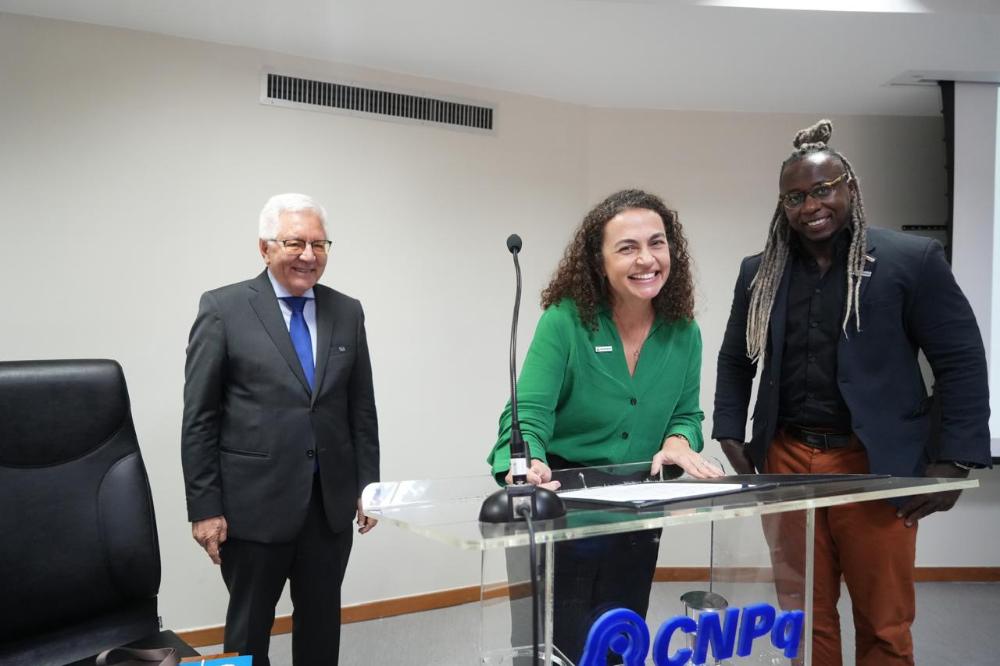 Cerimônia de assinatura da parceria entre Petrobras e CNPq no Projeto Inspiração